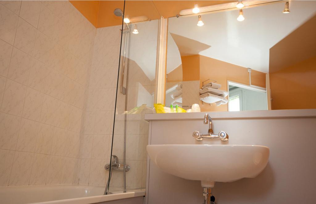 Hotel Air Plus Orly Bagian luar foto