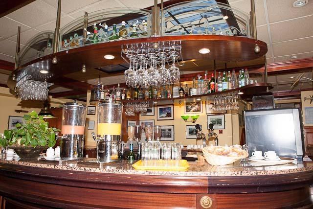 Hotel Air Plus Orly Bagian luar foto
